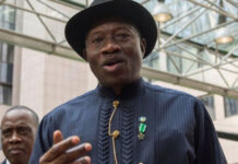 “Politics not for Rascals” – Jonathan Accuses Politicians of ‘Suffocating’ Democracy