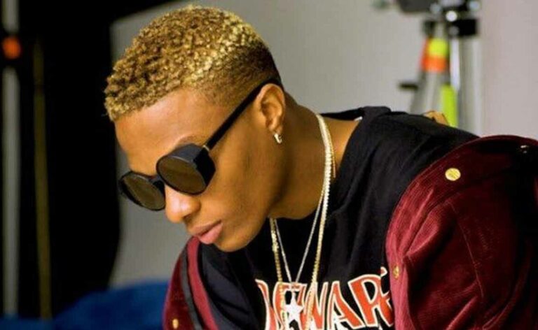 Wizkid Causes Stirs As He Deletes All Posts On Instagram