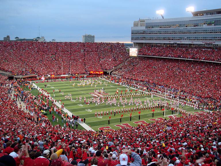 Memorial Stadium is also known as “The Sea of Red” ©CC BY 3.0 – License