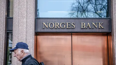 230908125917-norges-bank-building-file
