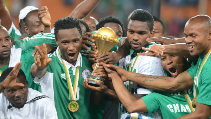 Nigeria’s Super Eagles celebrating after winning the 2013 AFCON trophy in South Africa.