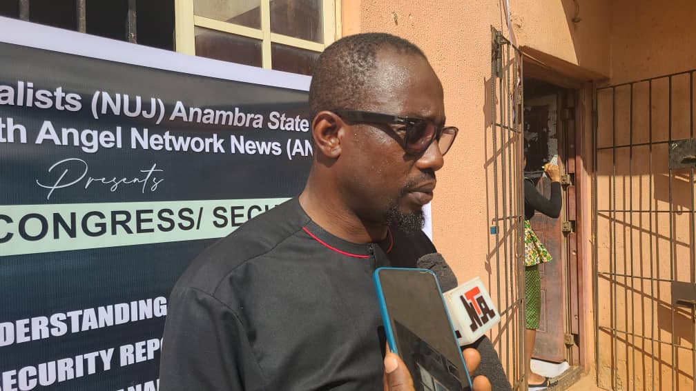 Dr. Ifeanyi Val Obiefuna, MD of ANN speaking after the NUJ Congress held at the Godwin Ezeemo International Press Centre, NUJ Secretariat Complex, Awka on 5th October, 2023