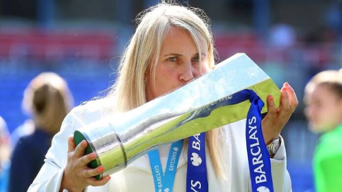 Image:Emma Hayes celebrates with her fourth successive WSL title this summer