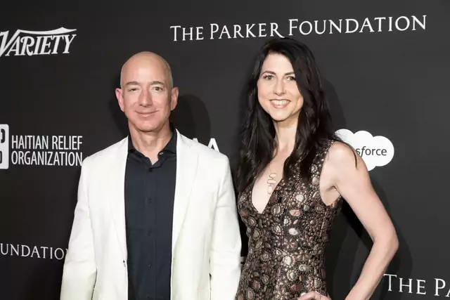 Bezos and his now ex-wife, MacKenzie Scott, rented the home after moving to Washington.