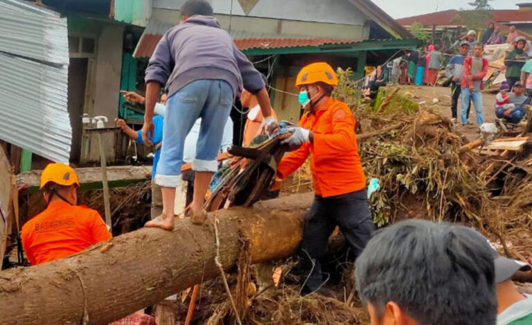 Floods Kill 43 in Indonesia’s West Sumatra, 15 Missing