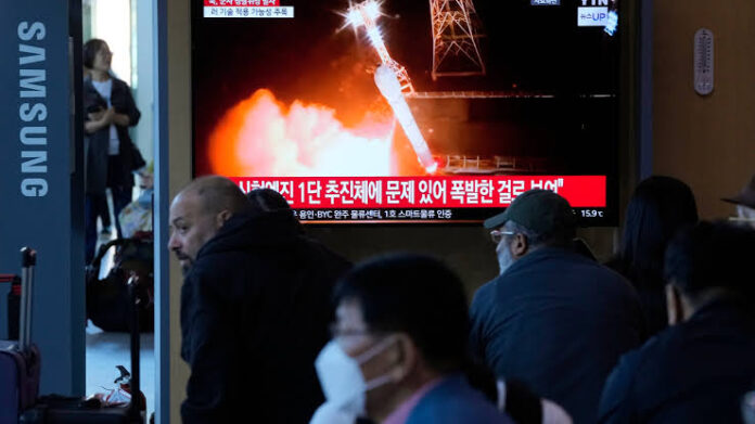 A news program broadcasts a file image of a rocket launch by North Korea, at the Seoul Railway Station in Seoul, South Korea, Tuesday, May 28, 2024. A rocket launched by North Korea to deploy the country's second spy satellite exploded shortly after liftoff Monday, state media reported, in a setback for leader Kim Jong Un's hopes to field satellites to monitor the U.S. and South Korea. (AP Photo/Ahn Young-joon)