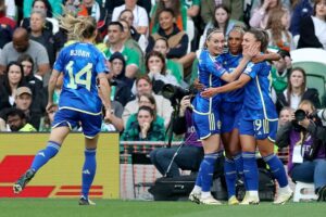 Sweden’s forward #19 Johanna Rytting Kaneryd (R) celebrates with teammates after scoring the team’s first goal during the UEFA Women’s Euro 2025 League A Group 3 qualifying football match between Ireland and Sweden at Aviva stadium in Dublin, Ireland, on May 31, 2024. (Photo by Paul Faith / AFP)