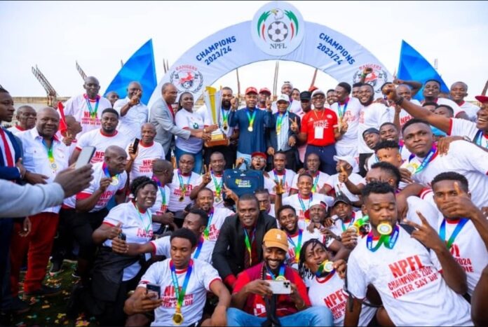 Gov Peter Mbah of Enugu State in Jos to cheer the Enugu Rangers for victory in NPFL Championship on June 23, 2024. Photo: Instagram