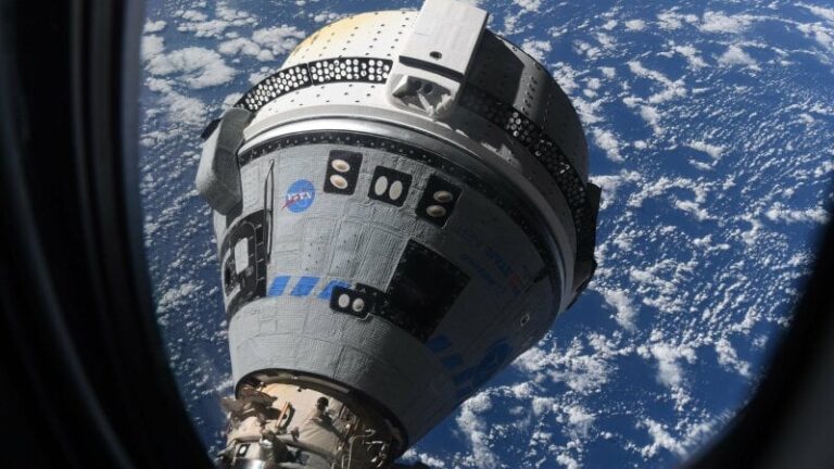 Without Astronauts, Boeing’s Starliner Returns to Earth