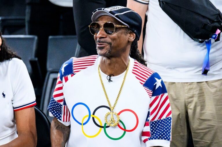 Snoop Dogg, Billie Eilish to Perform at Olympic Closing Ceremony