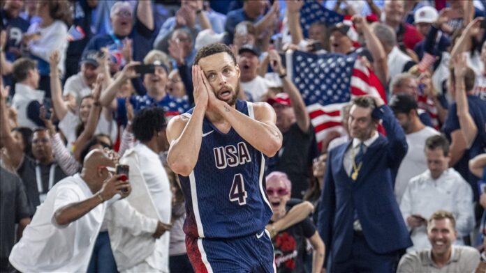 Stephen Curry (4) of Team USA in action during Men's Gold Medal game between Team France and Team United States on day fifteen of the Olympic Games Paris 2024 at Bercy Arena on August 10, 2024 in Paris, France.