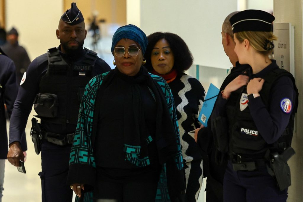 Yeo Moriba (C-L), mother of French football player Paul Pogba, arrives at the Paris Criminal Court to attend the trial of her son Mathias Pogba, who is accused of pressurising his brother Paul Pogba and his family, in Paris on November 26, 2024. – Six men included Pogba’s own brother Mathias, go on trial in Paris accused of blackmail, attempted extortion of millions of euros and holding the Juventus and France football player Paul Pogba at gunpoint in 2022. (Photo by Anne-Christine POUJOULAT / AFP)