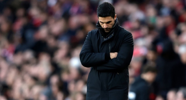 Arsenal’s Spanish manager Mikel Arteta reacts during the English Premier League football match between Arsenal and West Ham United at the Emirates Stadium in London on February 22, 2025. West Ham won the match 1-0. (Photo by Ian Kington / IKIMAGES / AFP)