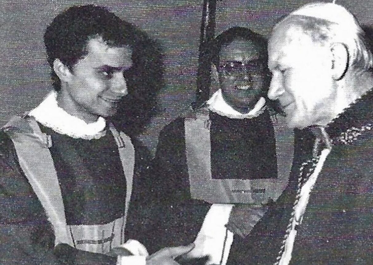 In these old photos, Robert Prevost, Leo XIV, with Saint John Paul II and Pope Francis