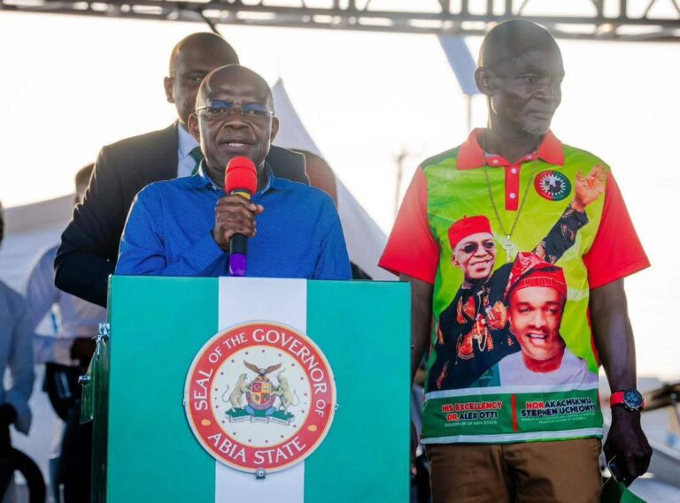 Gov Otti Unveils 20 Electric Buses, Slams Ikpeazu Over Port Harcourt Road Spending