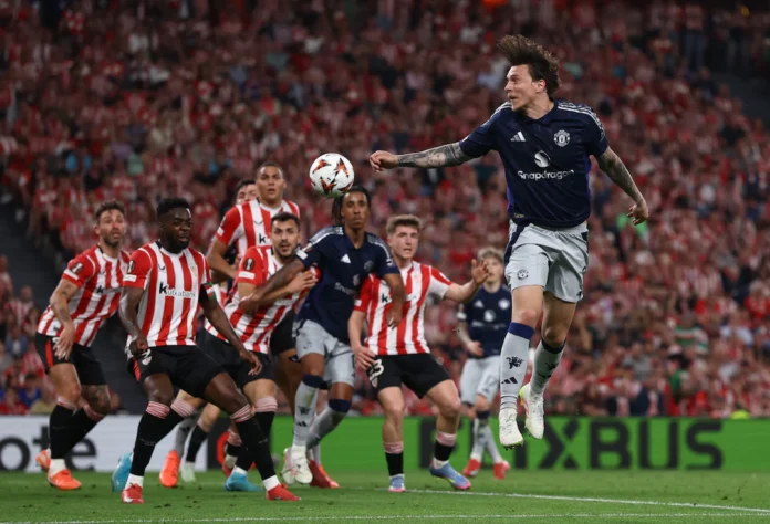 Soccer Football - Europa League - Semi Final - First Leg - Athletic Bilbao v Manchester United - San Mames, Bilbao, Spain - May 1, 2025 Manchester United's Victor Lindelof in action Action Images via Reuters/Lee Smith 