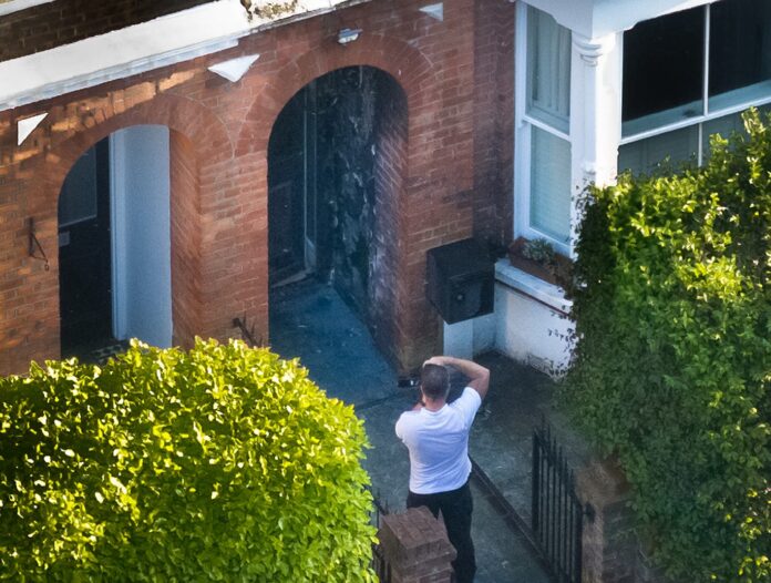 Man, 21, arrested after fire at Sir Keir Starmer’s home Police were called to the property early on Monday morning LNP