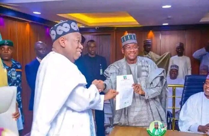 Hon. Ali Bukar Dalori has been sworn in as the Acting National Chairman of the All Progressives Congress (APC), following the resignation of Dr. Abdullahi Umar Ganduje from the position.