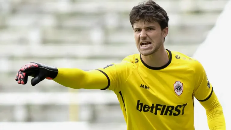 Man United Seal €21m Deal for Belgian Goalkeeper Senne Lammens