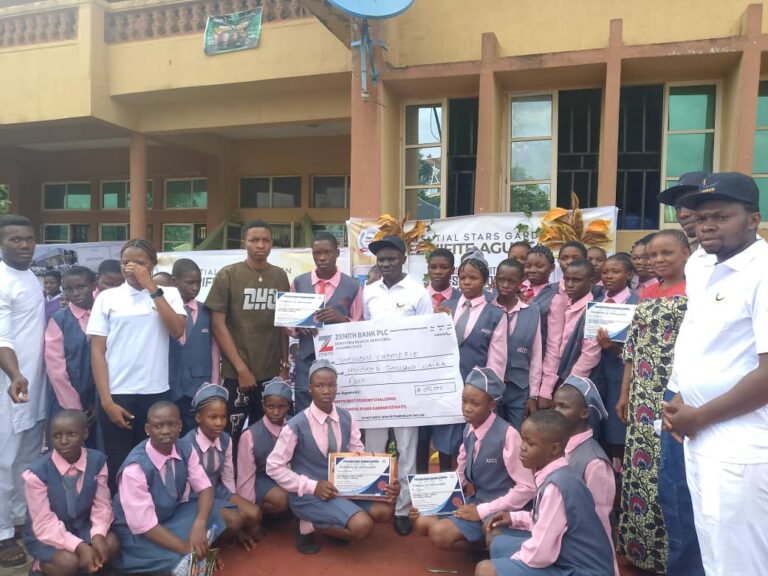 Potential Stars Garden, Ezinifite Rewards Best Students With Prizes to Promote Education