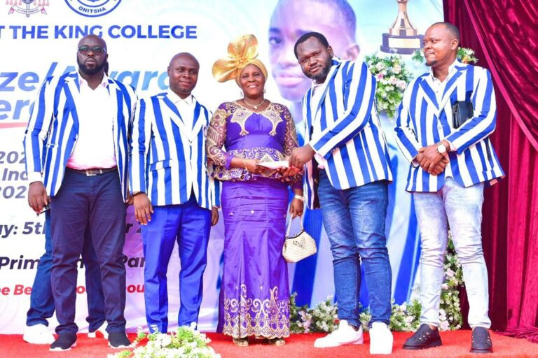 CKC Onitsha 2005 Set Donate Sports Equipment To Alma Mater