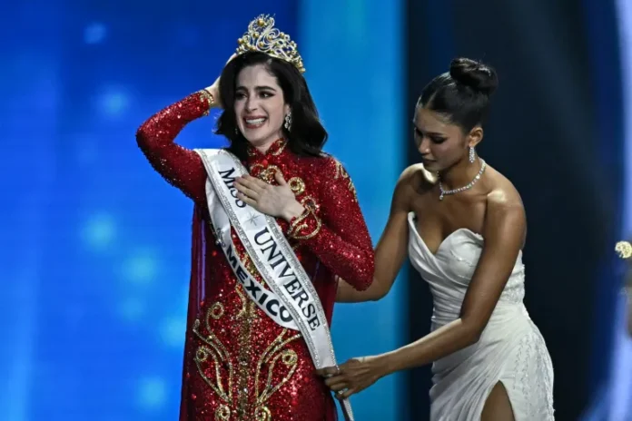 Miss Mexico Fatima Bosch celebrates winning the 2025 Miss Universe Pageant in Nonthaburi, north of Bangkok, on November 21, 2025 [Lillian Suwanrumpha/AFP]