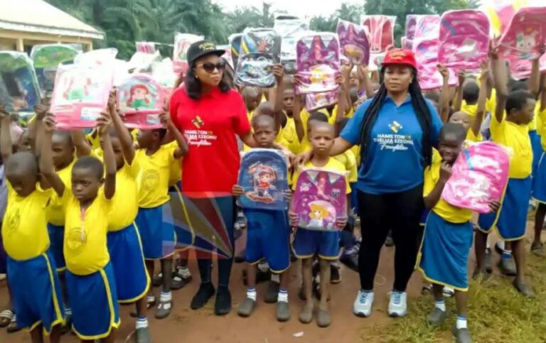 Foundation Distributes School Bags To Pupils In Idemili South LGA