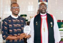 Aguata Mayor ‘Ofobuike’ Receives Award For Exemplary Leadership